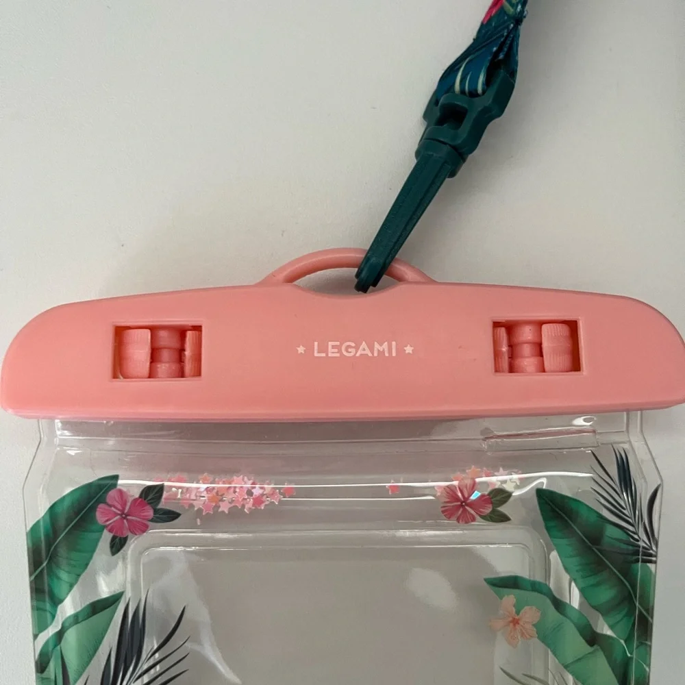 Cute phone accessories from Legami